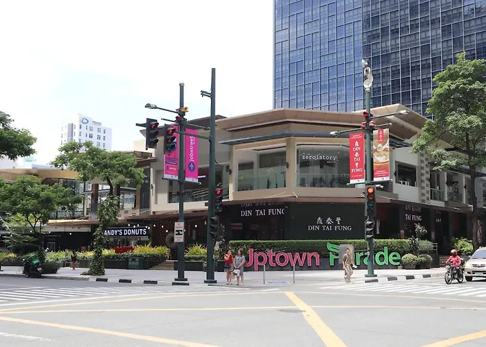 New! Rustic Cozy 350mbps Skyline Bgc Uptown Backhome3 Apartment *
