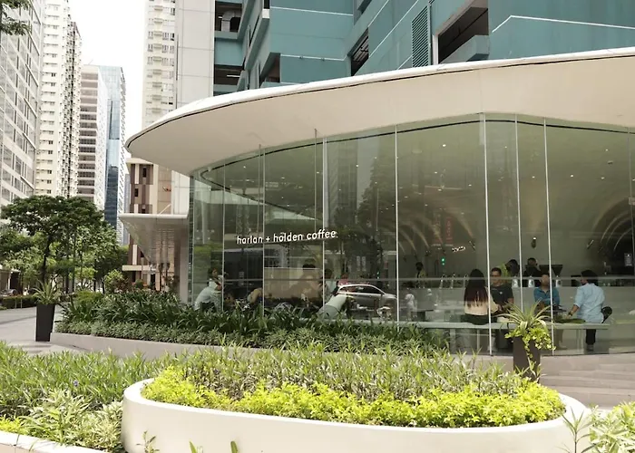 Apartment New! Rustic Cozy 350mbps Skyline Bgc Uptown Backhome3 Manila