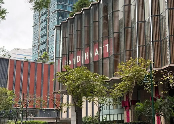 New! Rustic Cozy 350mbps Skyline Bgc Uptown Backhome3 Apartment *