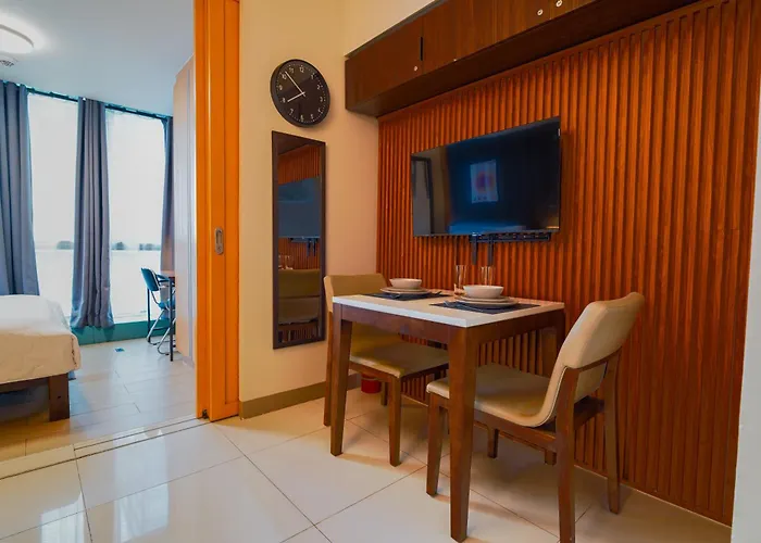 New! Rustic Cozy 350mbps Skyline Bgc Uptown Backhome3 *