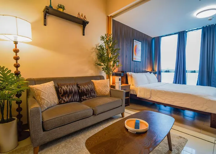 New! Rustic Cozy 350mbps Skyline Bgc Uptown Backhome3 Manila